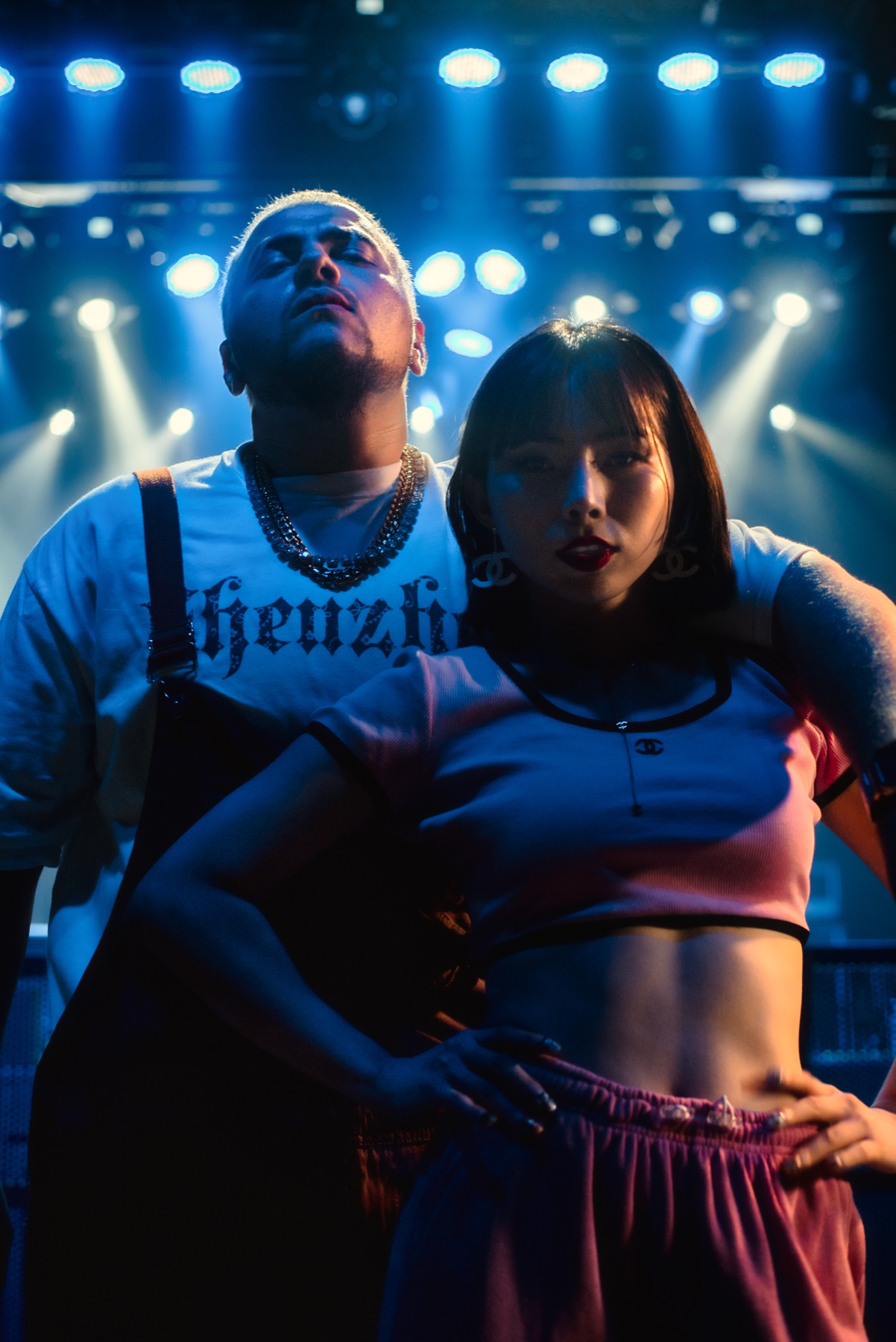 Stage pair